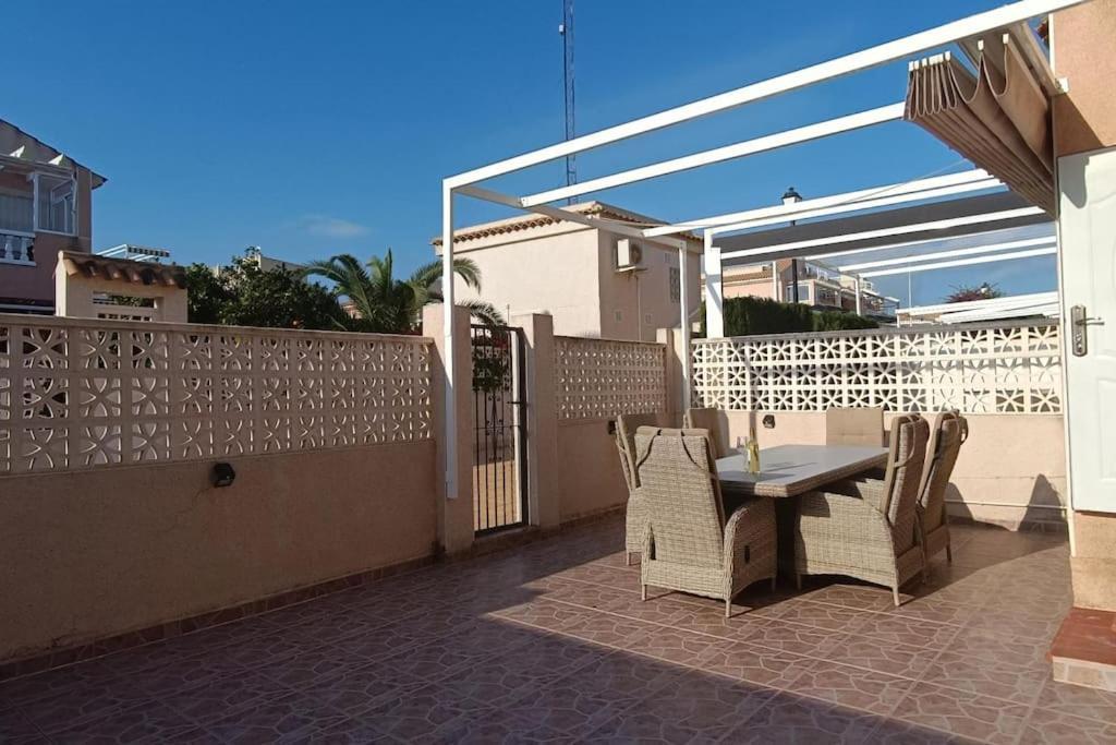 Pmt10 - Townhouse Bravomar 8, Pool, 4 Bedroom Torrevieja Luaran gambar